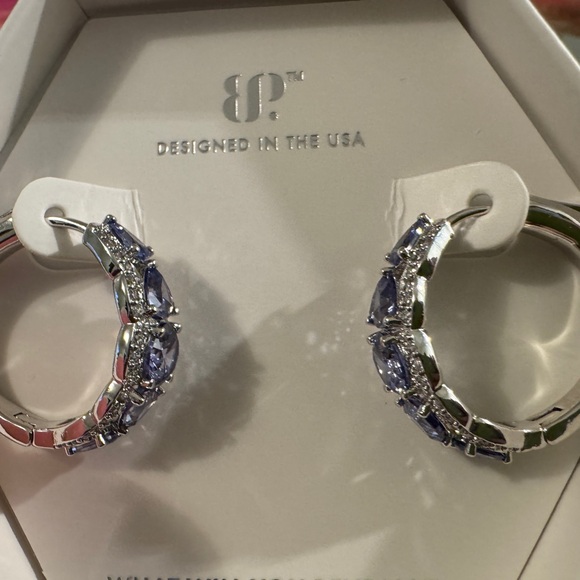 Bomb Party : Light Tanzanite Cubic Zirconiania Earrings - Picture 3 of 5